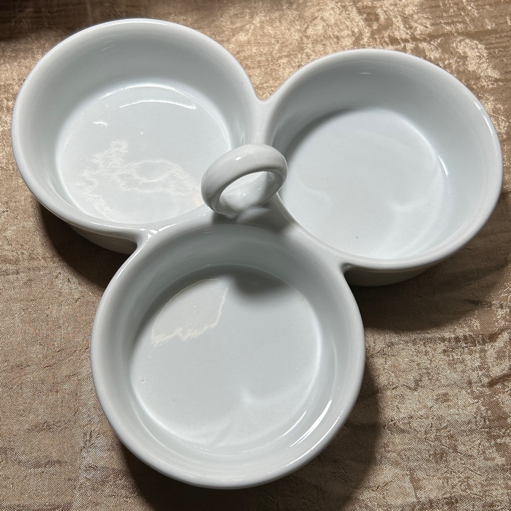 Pier 1 Condiment Dish Bowl White Porcelain 3 Section Center Handle Wavy Pattern - Picture 5 of 9